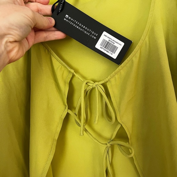 NWT White Fox Sweet Seduction Lime Green Long Sleeve Tie Front Blouse M - Picture 13 of 13